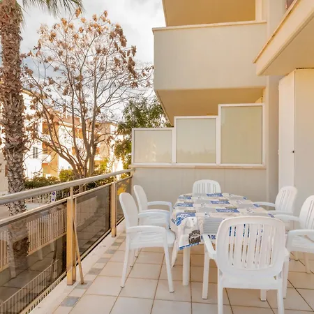 Brezza Di Mare מלון דירות