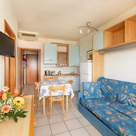 Brezza Di Mare מלון דירות